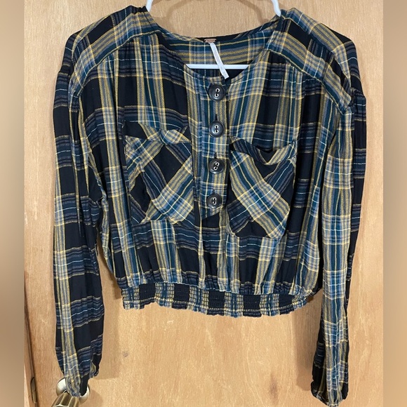 #119- FREE PEOPLE-It's The Good Life Cropped Plaid Flannel Top Size XS - Picture 3 of 5